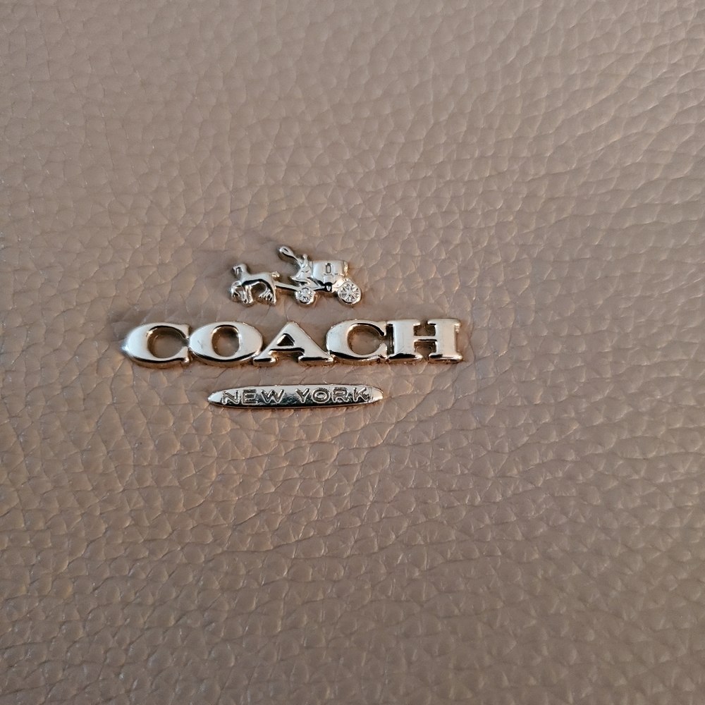 Tan Coach Purse - Picture 4 of 13